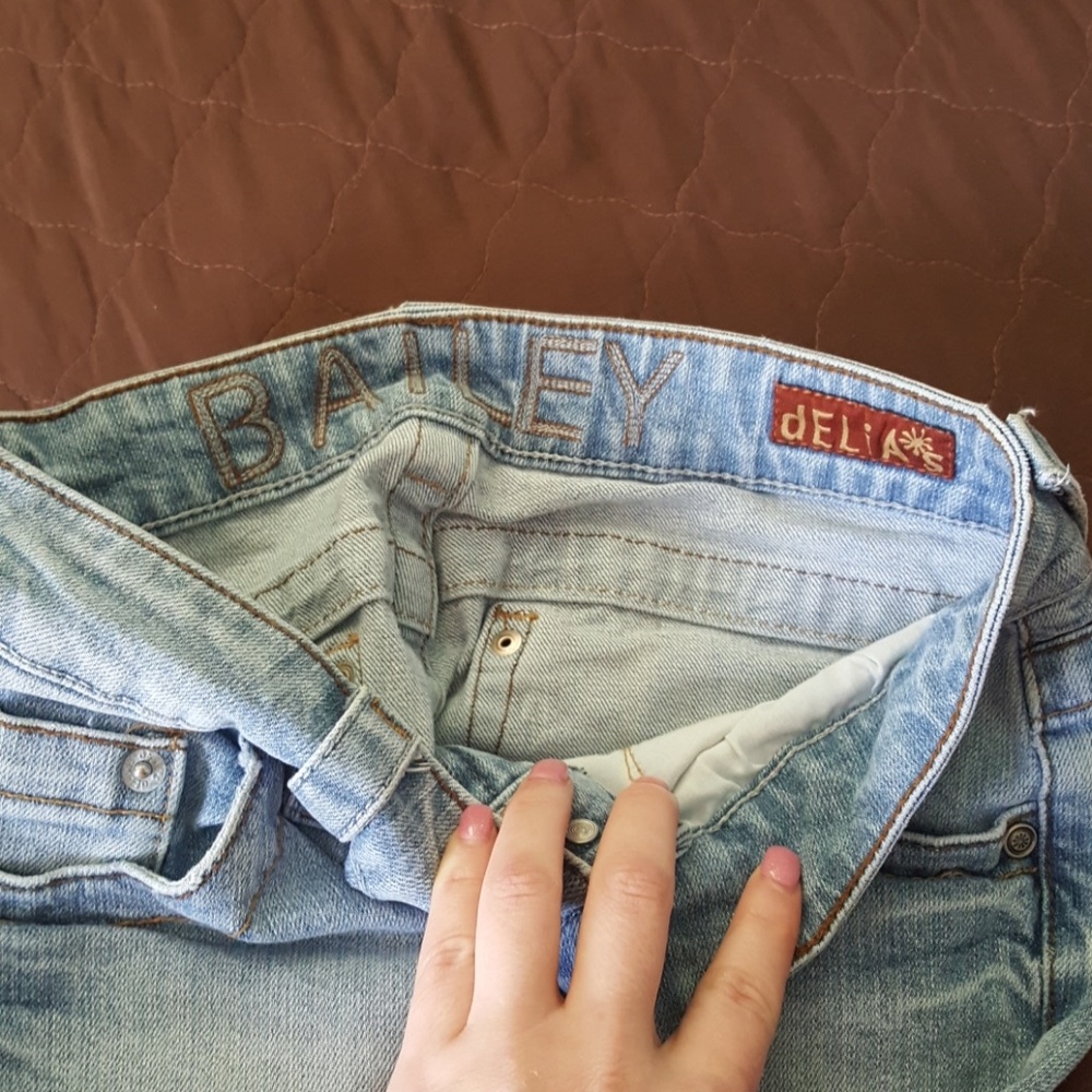Capris - Picture 5 of 5